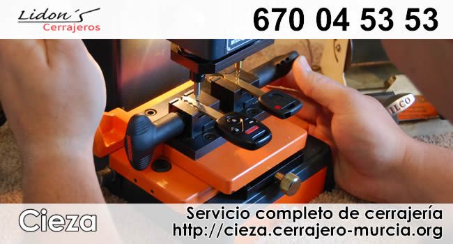 cerrajeros cieza servicios completos cerrajeria